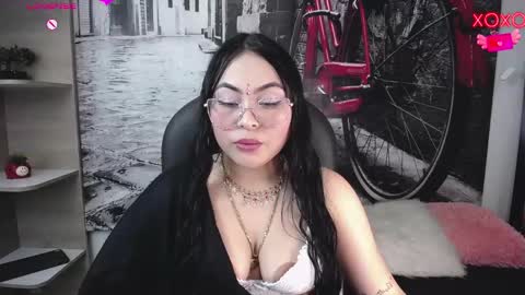 Snapshot of elinaax chatting on February 2026 02:15:02 AM Elina online show from February 2026 02:15:02 AM
