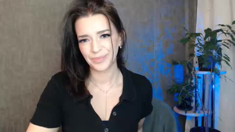 Elina online show from April 2026 11:52:02 PM