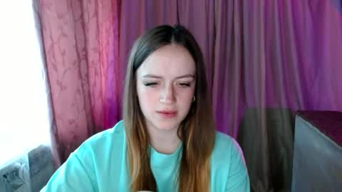 Snapshot of elinastar chatting on June 2026 09:44:02 AM ElinaStar online show from June 2026 09:44:02 AM
