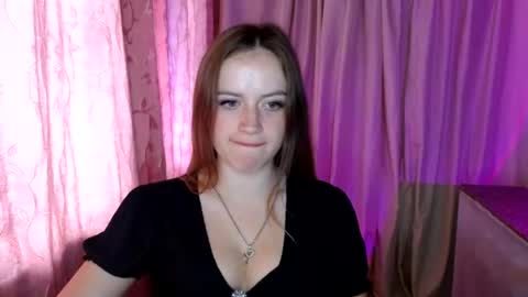 Snapshot of elinastar chatting on July 2026 09:01:02 AM ElinaStar online show from July 2026 09:01:02 AM