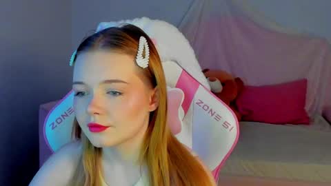 Snapshot of elinavale chatting on May 2026 05:08:01 PM elinavale online show from May 2026 05:08:01 PM