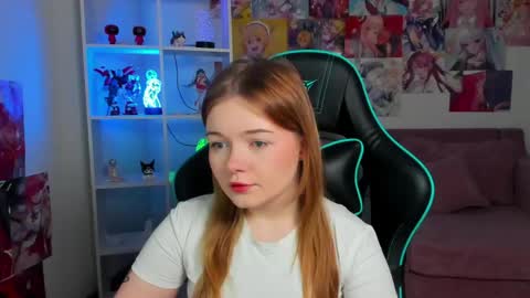 Snapshot of elinavale chatting on May 2026 05:07:02 PM elinavale online show from May 2026 05:07:02 PM