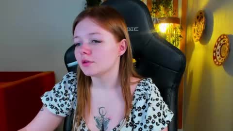 Snapshot of elinavale chatting on June 2026 05:16:02 PM elinavale online show from June 2026 05:16:02 PM