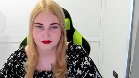Elina online show from June 2026 09:32:02 AM