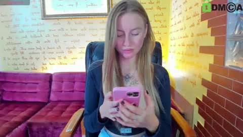 elinor_faith online show from October 2025 01:45:01 PM