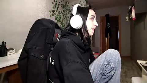 Milica online show from June 2026 01:14:01 PM