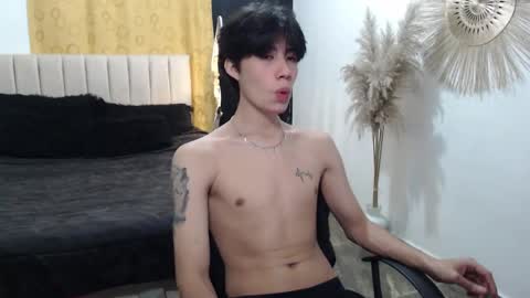 Snapshot of elio_collem chatting on September 2025 02:12:02 AM ELIO online show from September 2025 02:12:02 AM