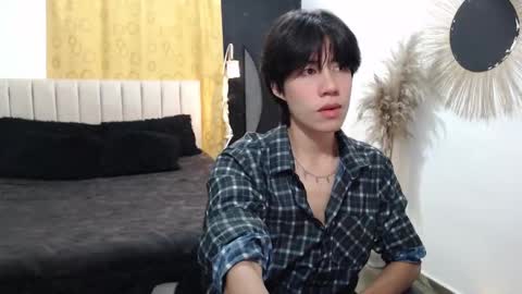 Snapshot of elio_collem chatting on January 2026 07:35:01 AM ELIO online show from January 2026 07:35:01 AM