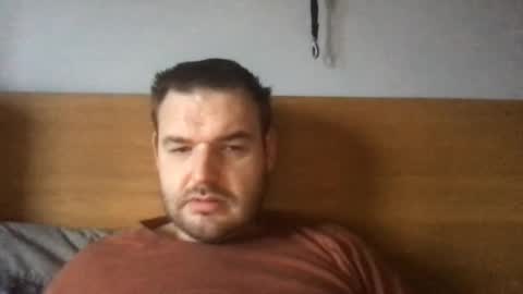 Snapshot of eliot26 chatting on December 2024 10:41:01 AM e26 online show from December 2024 10:41:01 AM