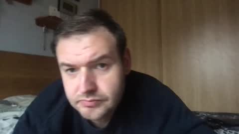 Snapshot of eliot26 chatting on December 2024 01:22:01 PM e26 online show from December 2024 01:22:01 PM