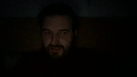 Snapshot of eliot26 chatting on February 2025 10:12:01 PM e26 online show from February 2025 10:12:01 PM