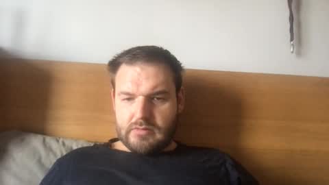 Snapshot of eliot26 chatting on October 2025 11:08:02 AM e26 online show from October 2025 11:08:02 AM