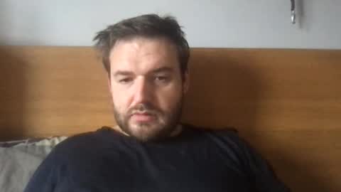 Snapshot of eliot26 chatting on November 2025 10:21:01 AM e26 online show from November 2025 10:21:01 AM