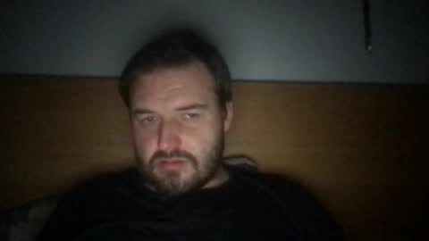 Snapshot of eliot26 chatting on November 2025 09:14:02 PM e26 online show from November 2025 09:14:02 PM