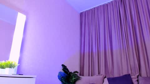 Elizabeth online show from December 2024 11:17:01 AM