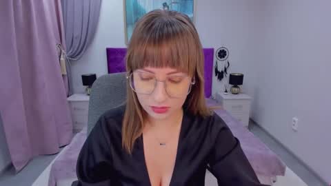 Elisabeth online show from December 2024 11:46:01 AM