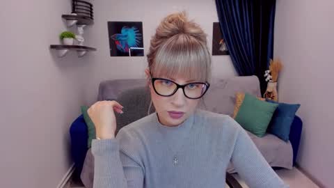 Elisabeth online show from January 2025 04:37:02 PM