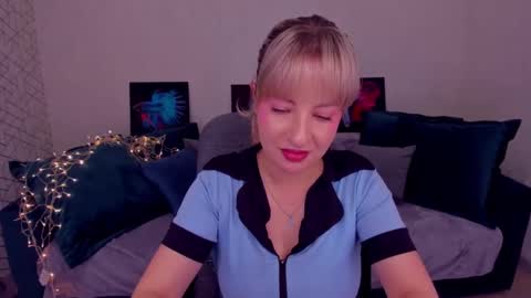 Elisabeth online show from March 2025 02:55:01 PM