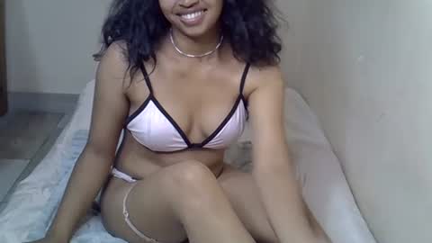 elisah01 online show from March 2026 06:24:02 PM