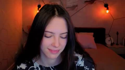 Elise online show from March 2026 01:09:01 AM