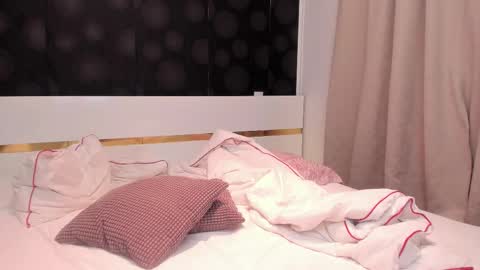 Snapshot of elisetyler89 chatting on November 2025 09:48:02 PM Elly online show from November 2025 09:48:02 PM