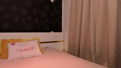 Elly online show from February 2026 05:25:01 PM