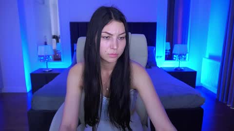elisevelour online show from May 2026 12:31:02 PM