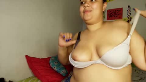 Snapshot of elisuarez_ chatting on November 2025 06:03:01 AM Eliss online show from November 2025 06:03:01 AM