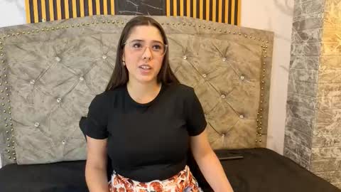 elisvega online show from March 2026 07:30:01 PM