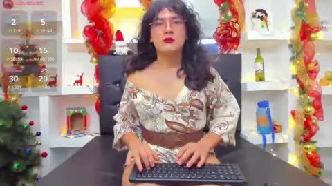 elith_berry69_ online show from December 2024 10:11:01 PM