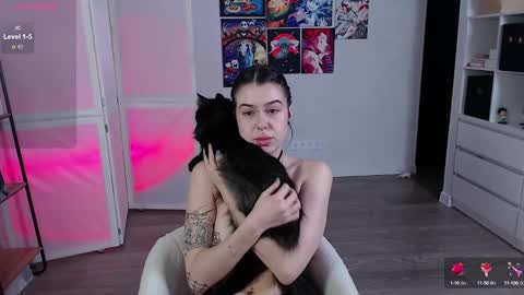 Snapshot of eliza_benet_ chatting on February 2025 06:24:01 PM Ari online show from February 2025 06:24:01 PM