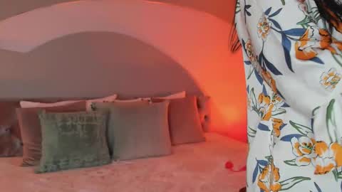 Snapshot of elizabeth_clark_ chatting on October 2025 08:05:01 PM Eli online show from October 2025 08:05:01 PM