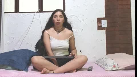 Snapshot of elizabeth_evanz chatting on December 2024 02:45:02 AM elizabeth online show from December 2024 02:45:02 AM