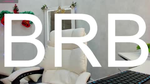 Snapshot of elizabeth_harpper chatting on December 2024 11:52:02 AM Elizabeth online show from December 2024 11:52:02 AM