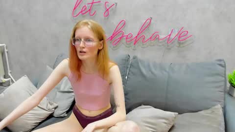 Snapshot of elizabeth_harpper chatting on March 2025 02:32:01 PM Elizabeth online show from March 2025 02:32:01 PM