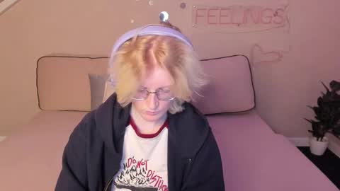 Snapshot of elizabeth_harpper chatting on September 2025 01:05:02 AM Elizabeth online show from September 2025 01:05:02 AM