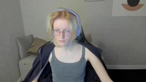 Snapshot of elizabeth_harpper chatting on September 2025 08:13:02 AM Elizabeth online show from September 2025 08:13:02 AM