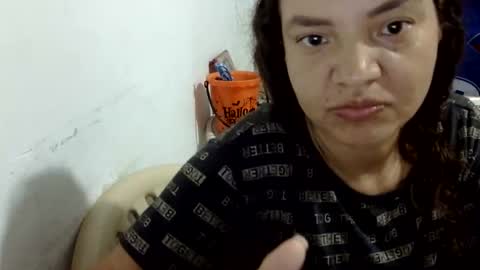 Snapshot of elizabeth_martinez_ chatting on May 2026 03:32:01 PM Elizabeth Martinez online show from May 2026 03:32:01 PM