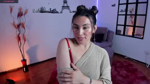 Elizabeth online show from December 2024 09:51:01 PM