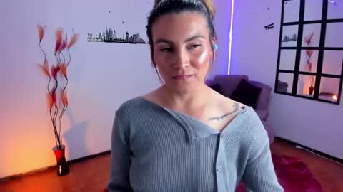 Elizabeth online show from October 2025 11:37:01 PM