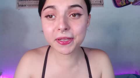 Snapshot of elizabeth_taylorxxx chatting on December 2024 10:08:02 PM Elizabeth Taylor online show from December 2024 10:08:02 PM