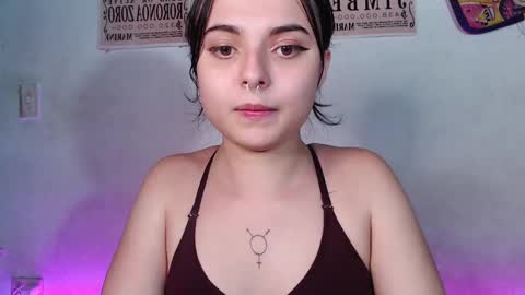 Snapshot of elizabeth_taylorxxx chatting on January 2025 03:09:02 AM Elizabeth Taylor online show from January 2025 03:09:02 AM