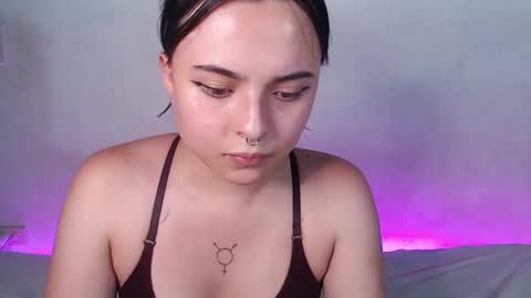 Snapshot of elizabeth_taylorxxx chatting on January 2025 12:41:01 AM Elizabeth Taylor online show from January 2025 12:41:01 AM