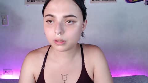 Snapshot of elizabeth_taylorxxx chatting on January 2025 12:07:01 AM Elizabeth Taylor online show from January 2025 12:07:01 AM