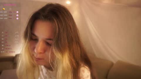 Elizabeth online show from October 2025 04:40:02 PM