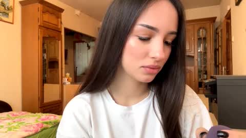 Snapshot of elizabethrabin chatting on November 2025 10:26:02 AM Mia online show from November 2025 10:26:02 AM