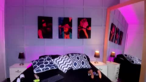 Snapshot of elizabethsantos chatting on December 2025 04:21:01 AM Elizabeth online show from December 2025 04:21:01 AM