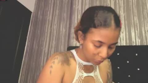 Snapshot of elizabetth_roman chatting on July 2026 04:39:33 PM elizabetth_roman online show from July 2026 04:39:33 PM