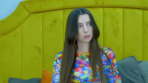 Elizabet online show from January 2025 08:34:01 AM