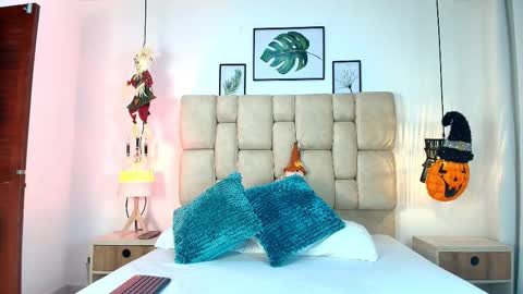 Snapshot of elizawiliamst chatting on October 2025 11:58:02 AM Eliza online show from October 2025 11:58:02 AM